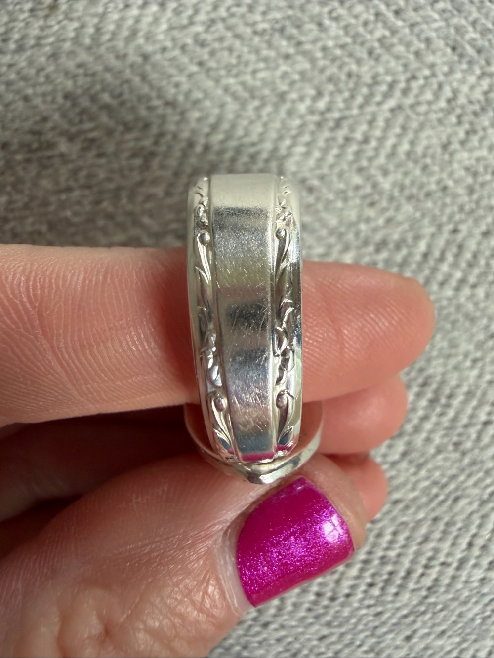 D Engraved Spoon Ring - Picture 11 of 11